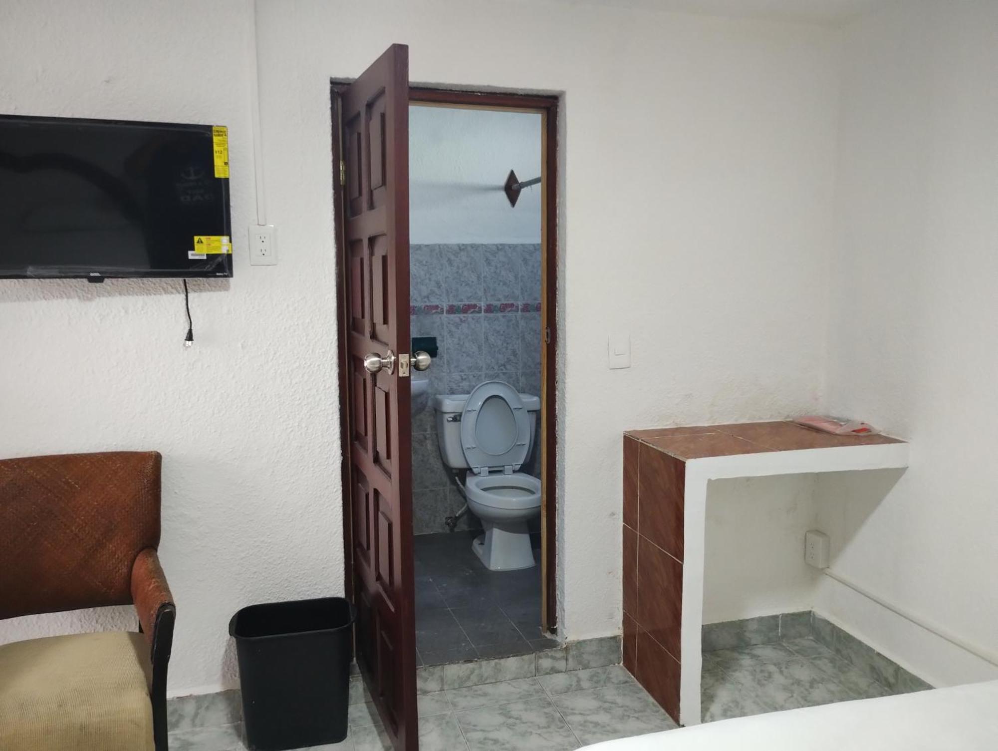 Casa De Huespedes Los Santos Cancun Ngoại thất bức ảnh